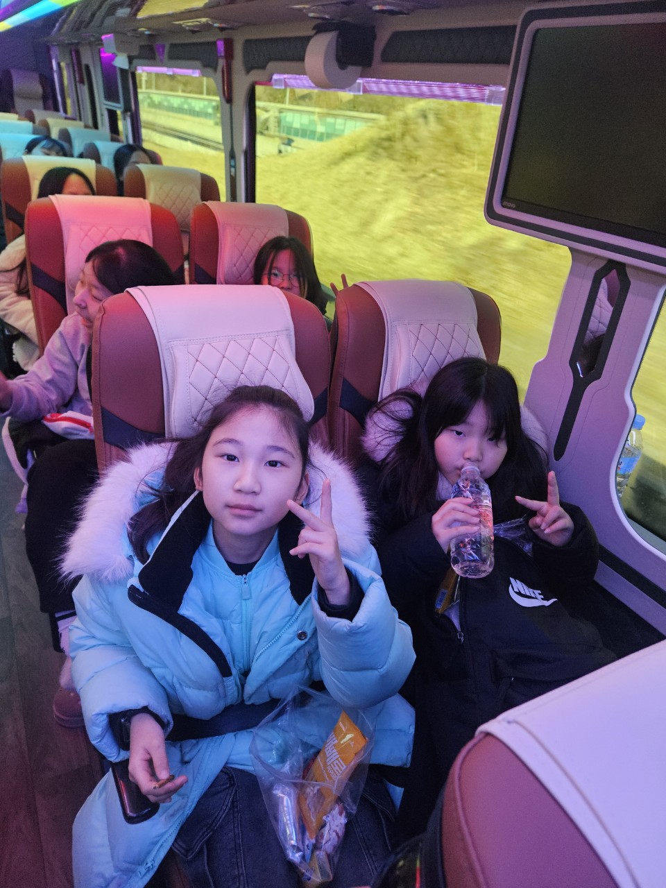 분당 야탑동 성당 복사단-전체 사진-75442943927.jpg