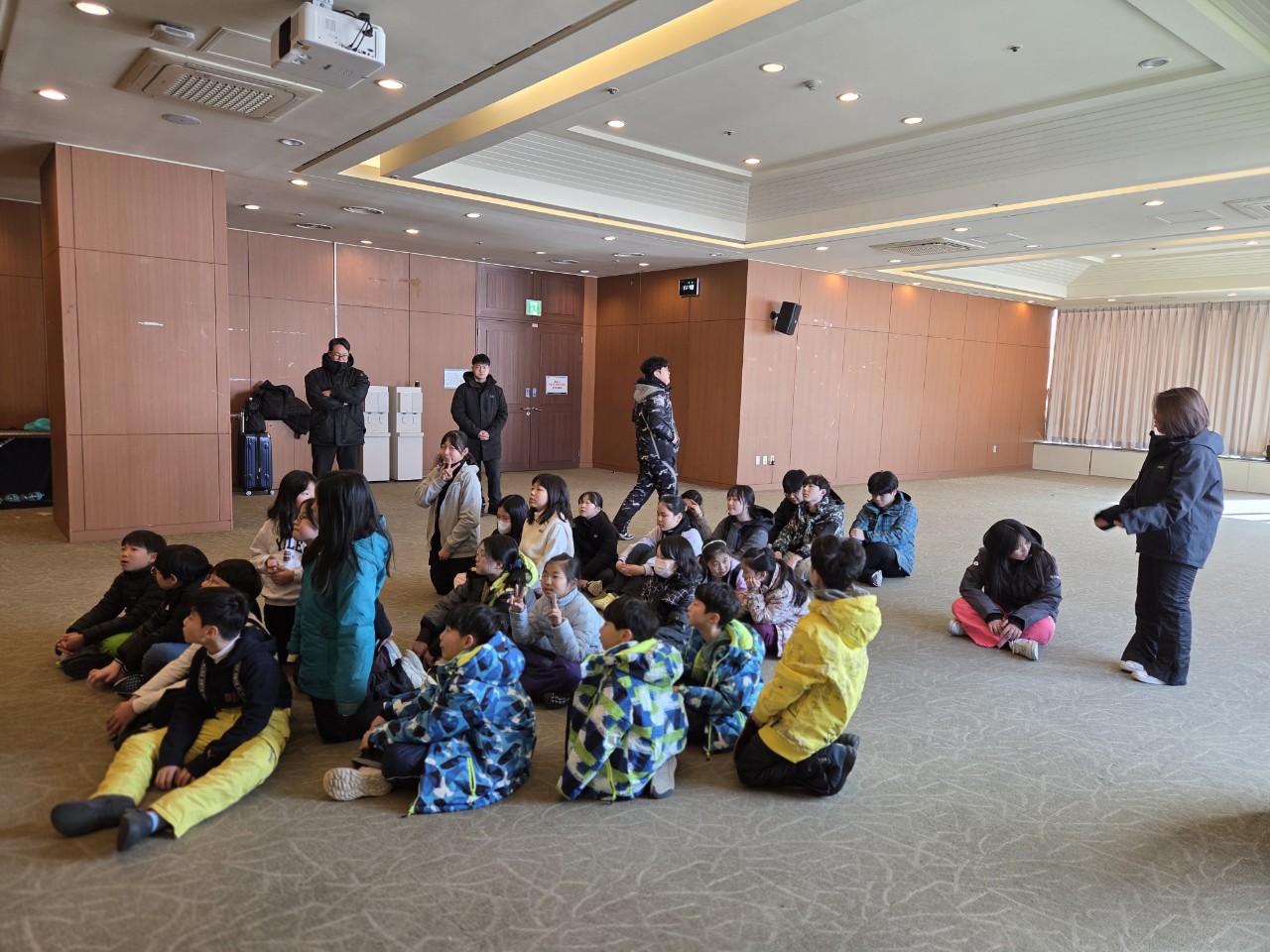 분당 야탑동 성당 복사단-전체 사진-75451969880.jpg