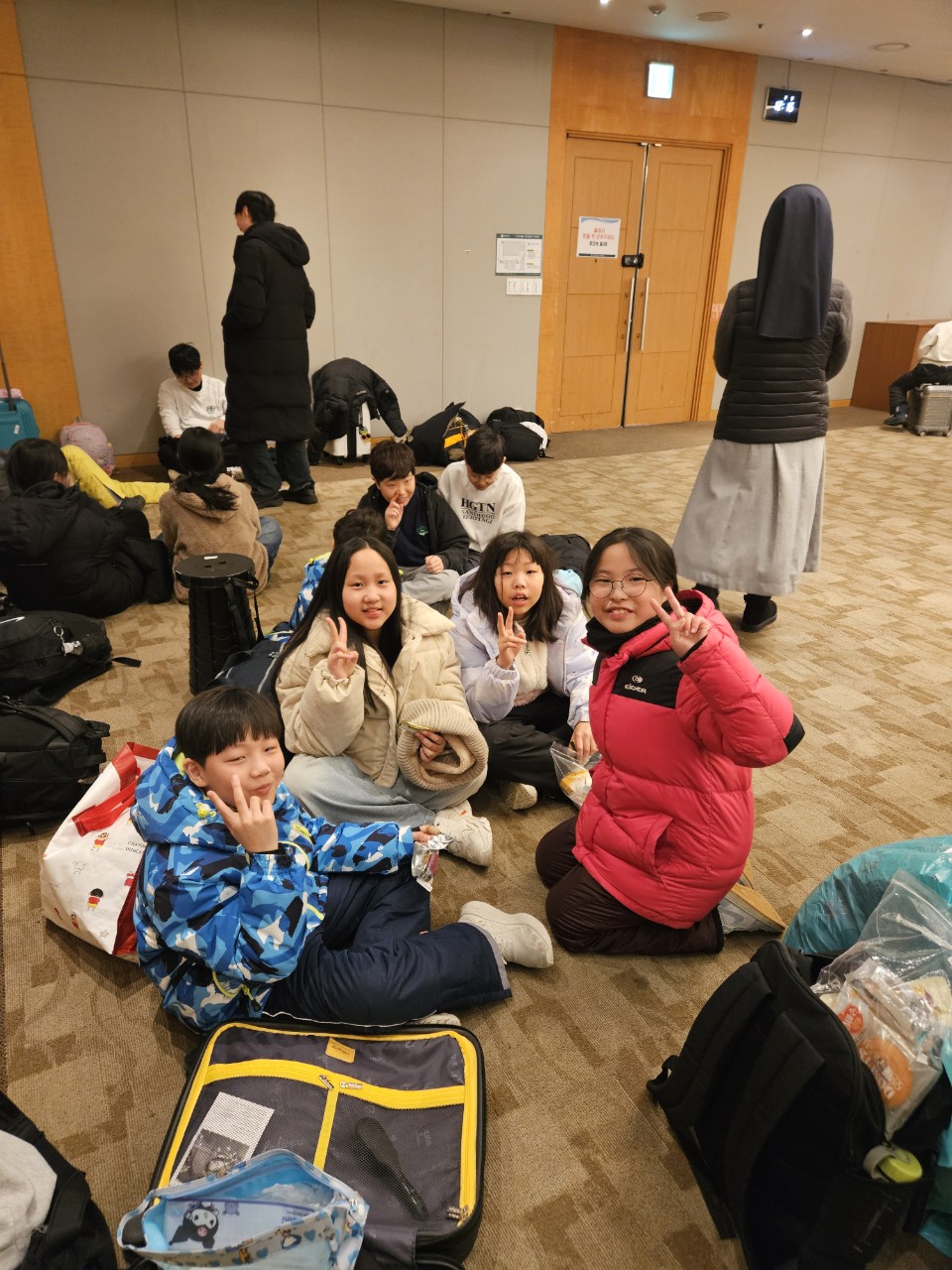 분당 야탑동 성당 복사단-전체 사진-75468131090.jpg